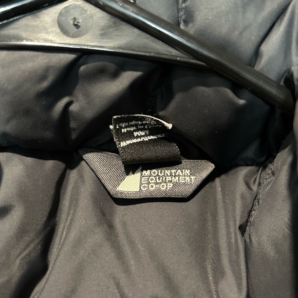 Mountain Equip Puffer Vest - Picture 3 of 4